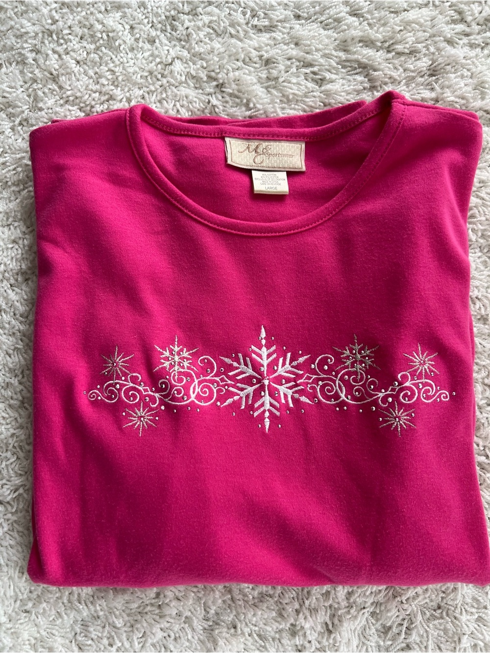 M&C Sportswear Women's Fuchsia Crewneck long sleeve tee with snowflake design